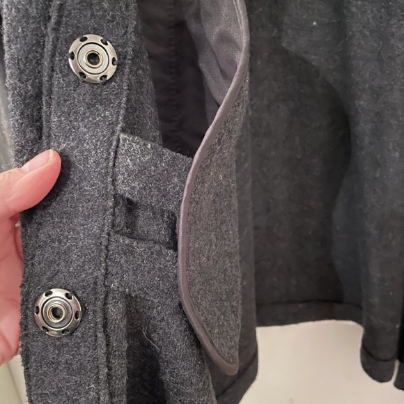 Danier Genuine Leather & Wool Jacket/Coatigan w/Snaps - Picture 7 of 9